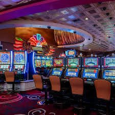 betawer Live Casino Baccarat Roulette Dealer